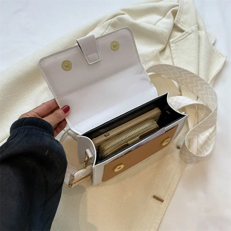 Women's tan white square shoulder bag with strap