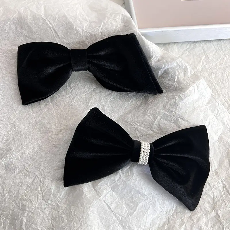 Black Silk Velvet Hairpin with Elegant Bow Design — feature 11
