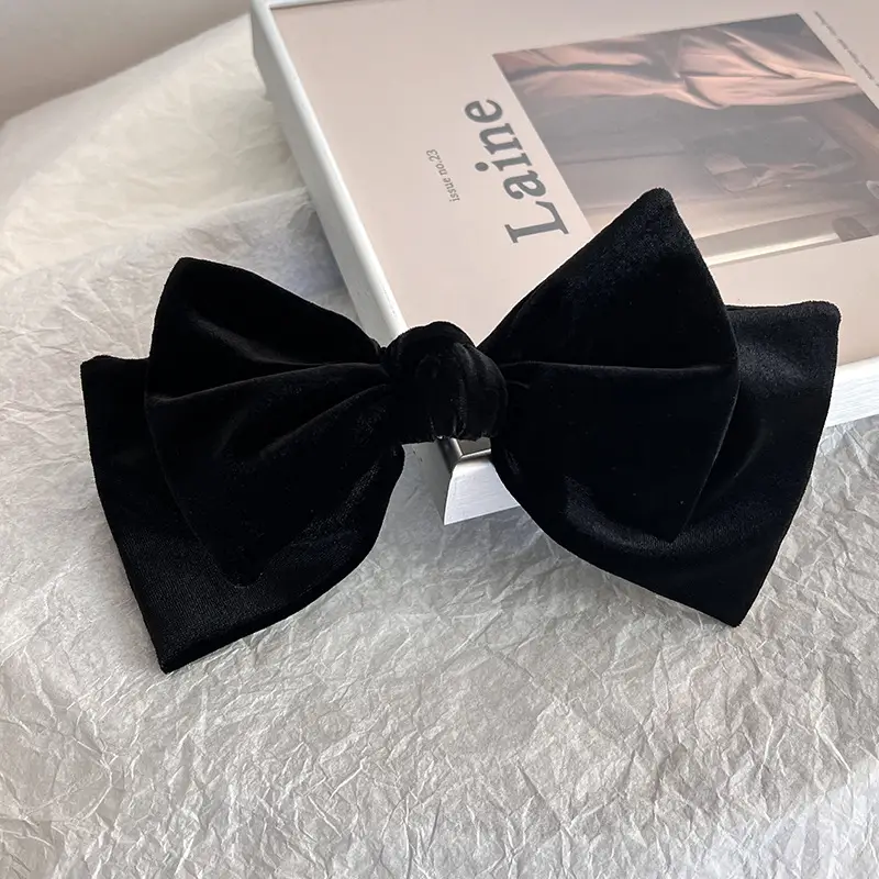 Black Silk Velvet Hairpin with Elegant Bow Design — feature 16