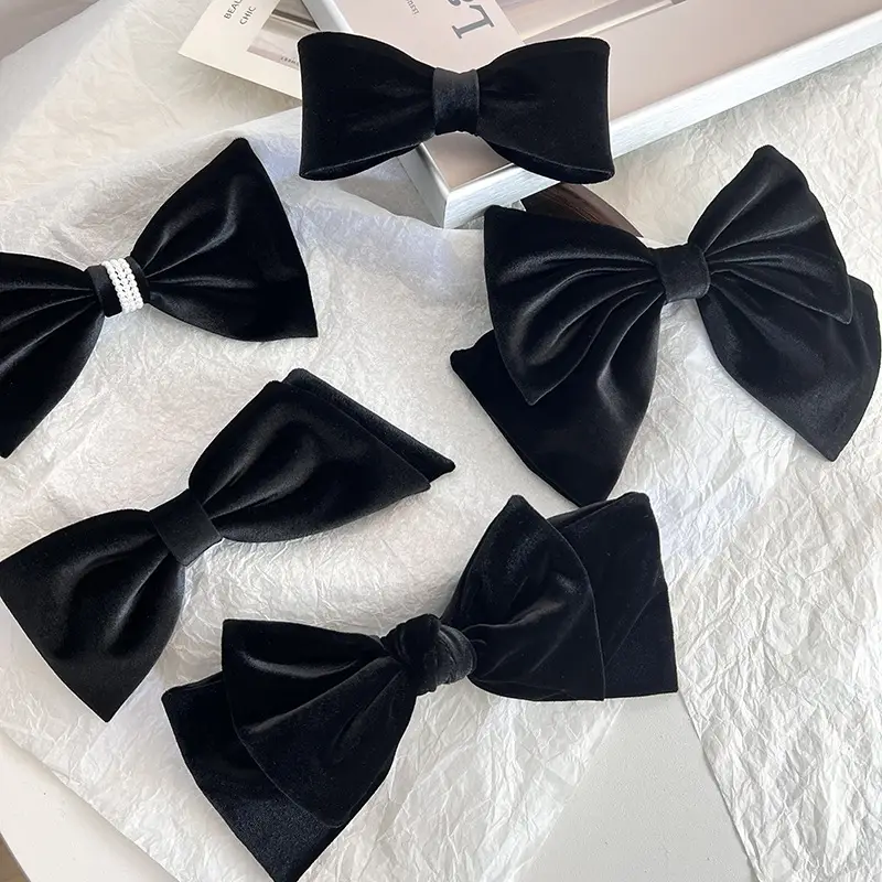 Black Silk Velvet Hairpin with Elegant Bow Design — feature 8