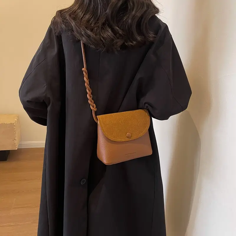 Women's Woven Leather Shoulder Bag Brown New 2024