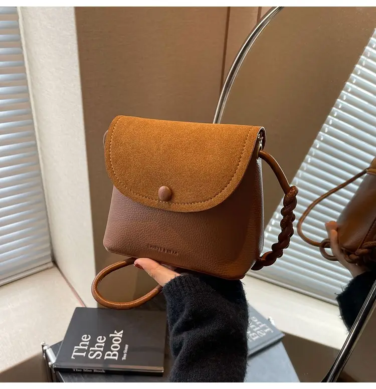 Women's Woven Leather Shoulder Bag Brown New 2024 — feature 33