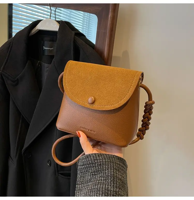 Women's Woven Leather Shoulder Bag Brown New 2024 — feature 45