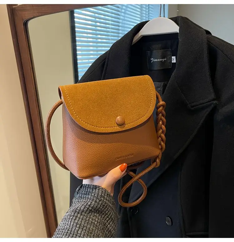 Women's Woven Leather Shoulder Bag Brown New 2024 — feature 46