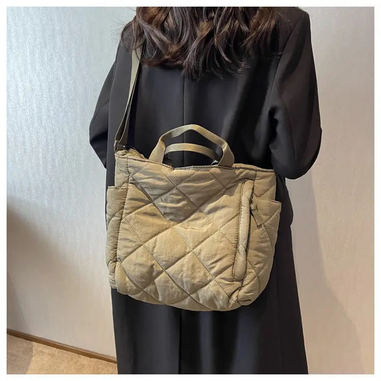 Women Quilted Shoulder Bag 2023 Black — feature 11