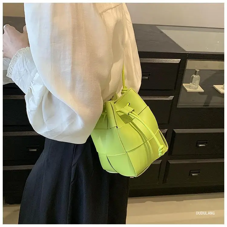 Green Drawstring Woven Mini Bag for Women — feature 4