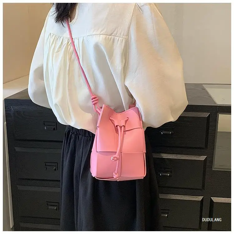 Green Drawstring Woven Mini Bag for Women — feature 8