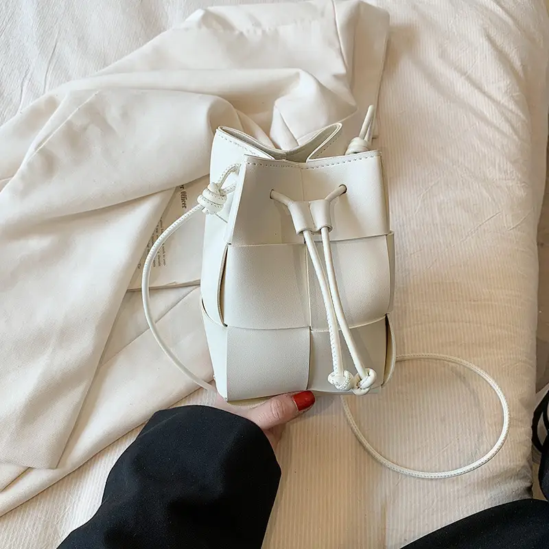 Green Drawstring Woven Mini Bag for Women - Image 5