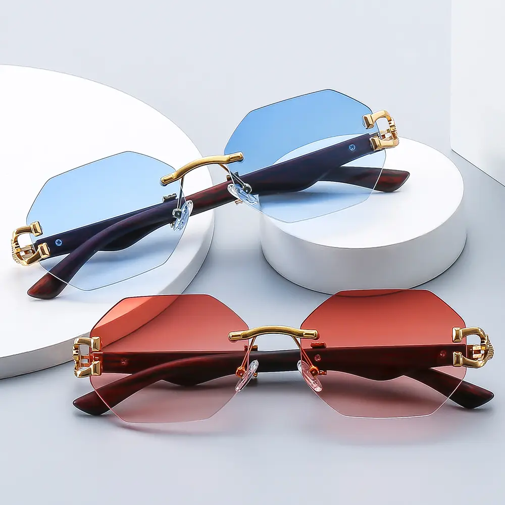 Trendy Square Sunglasses with Leopard Frame & Blue Gradient Lenses - Image 13