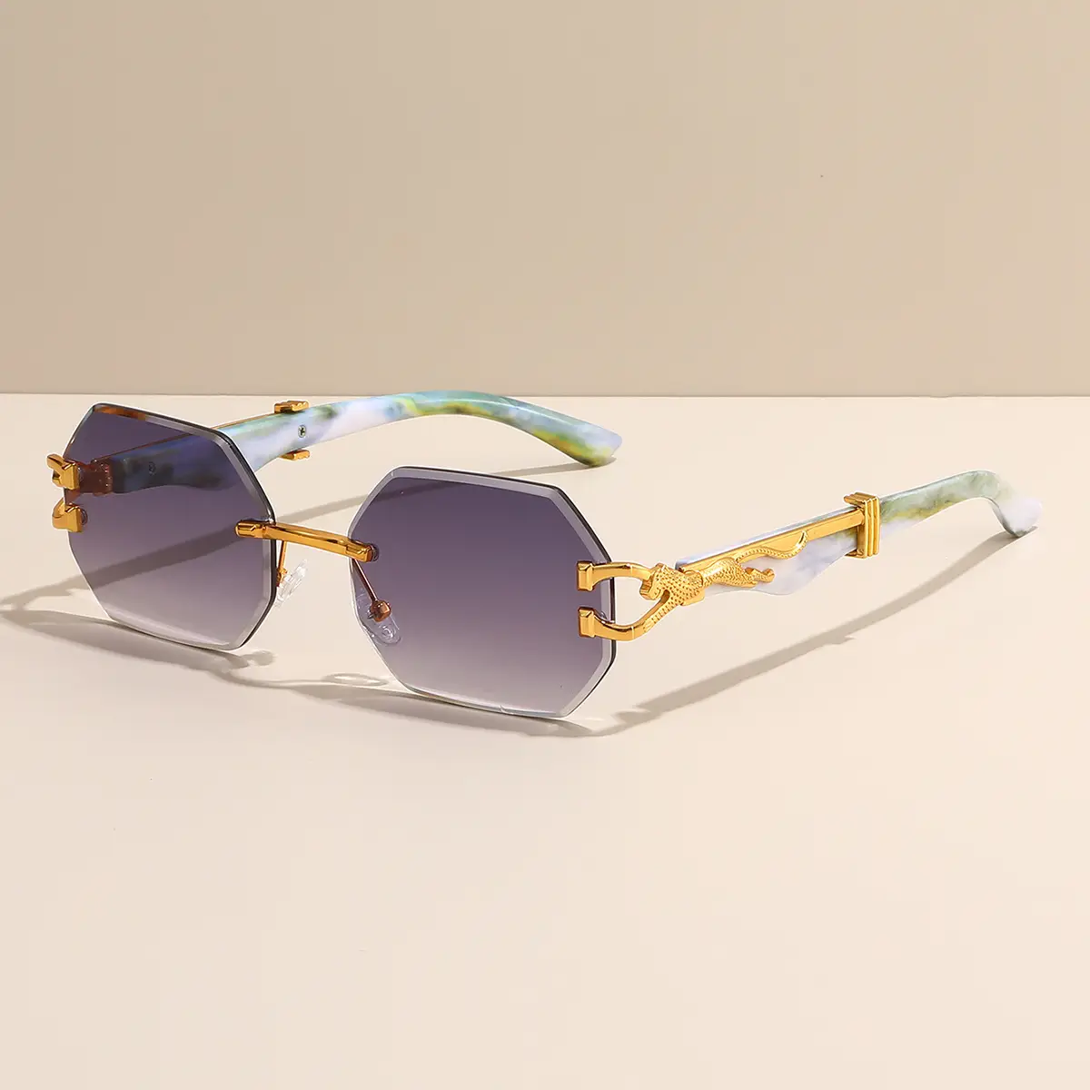 Trendy Square Sunglasses with Leopard Frame & Blue Gradient Lenses - Image 9