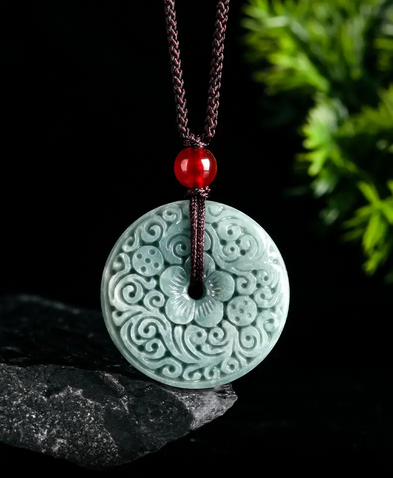 Jade Peace Buckle Pendant for Men Women Green Carved — feature 2