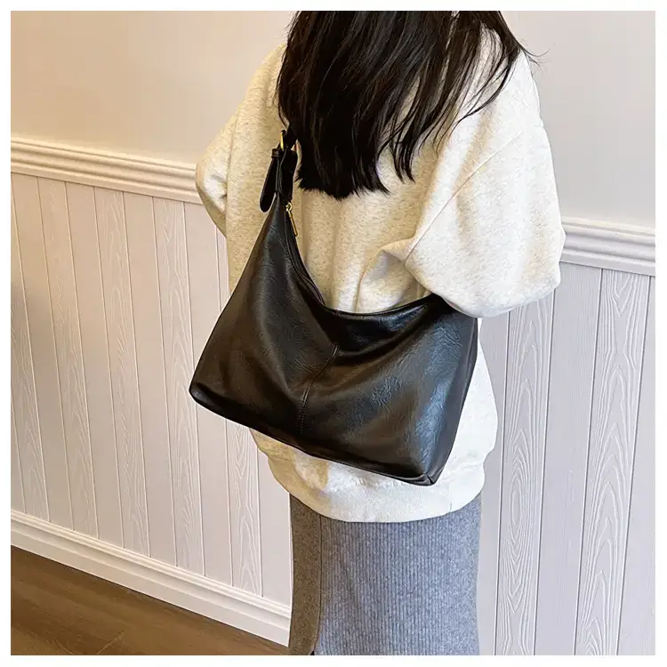 Brown Korean Style Shoulder Bag for Women 2023 — feature 13