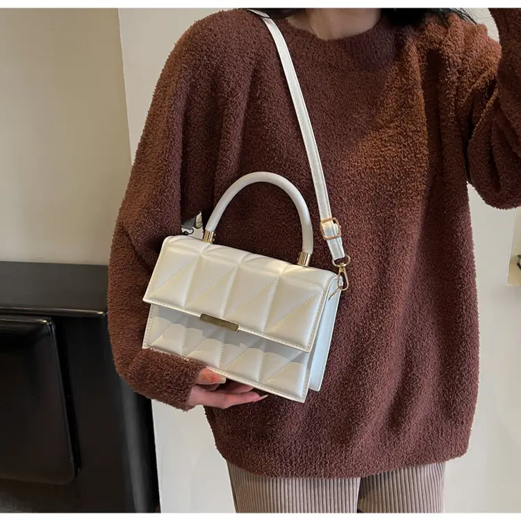 Tan Leather Shoulder Bag for Women 2023 Spring Summer — feature 18