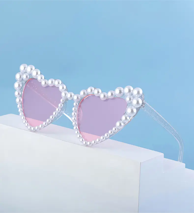 Heart Pearl Sunglasses for Women Big Name Street Photography Dance Party — feature 22
