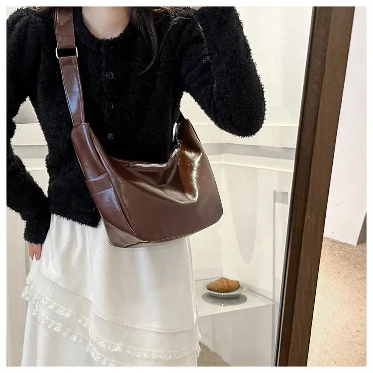 Brown Leather Shoulder Messenger Bag Large Capacity — feature 22