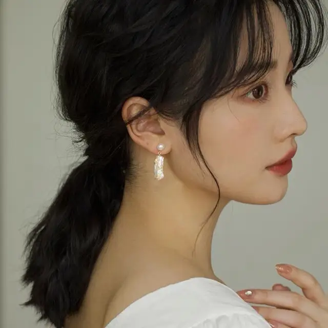 Long Pearl Earrings Gold Foil Silver Pin Elegant Women - Image 3