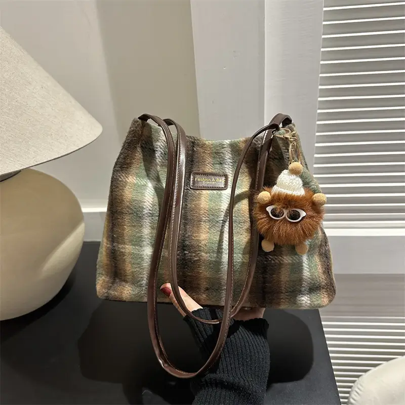 Korean Plaid Shoulder Bag Women Winter 2023 - Image 8