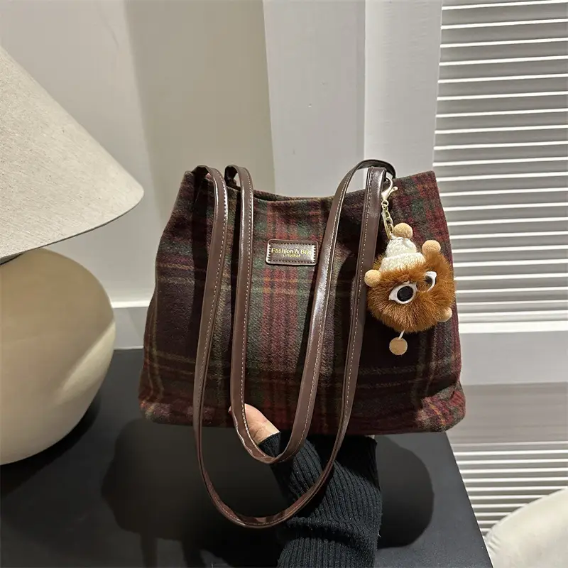Korean Plaid Shoulder Bag Women Winter 2023 - Image 10