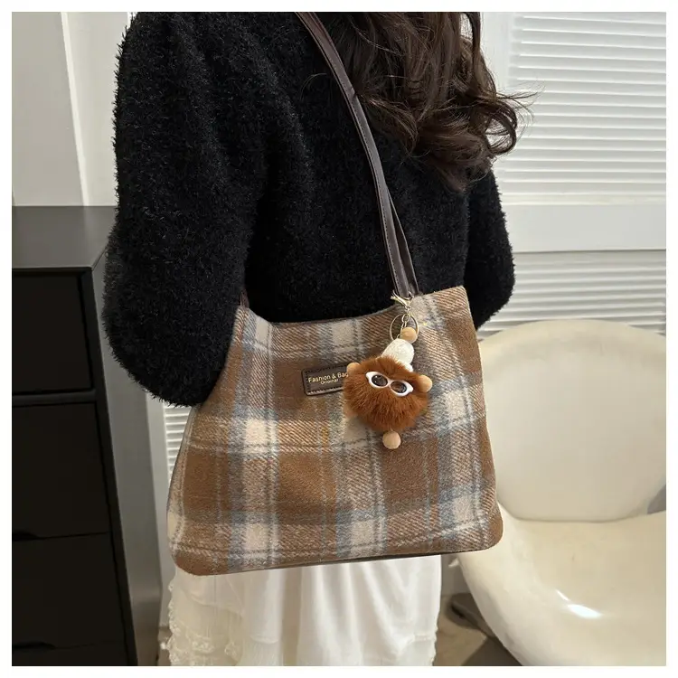 Korean Plaid Shoulder Bag Women Winter 2023 — feature 13