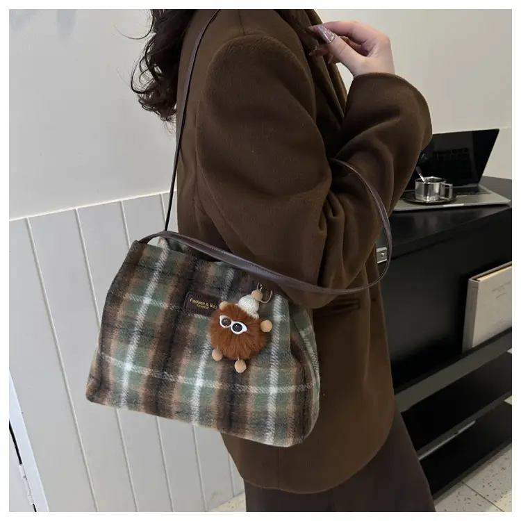 Korean Plaid Shoulder Bag Women Winter 2023 — feature 17