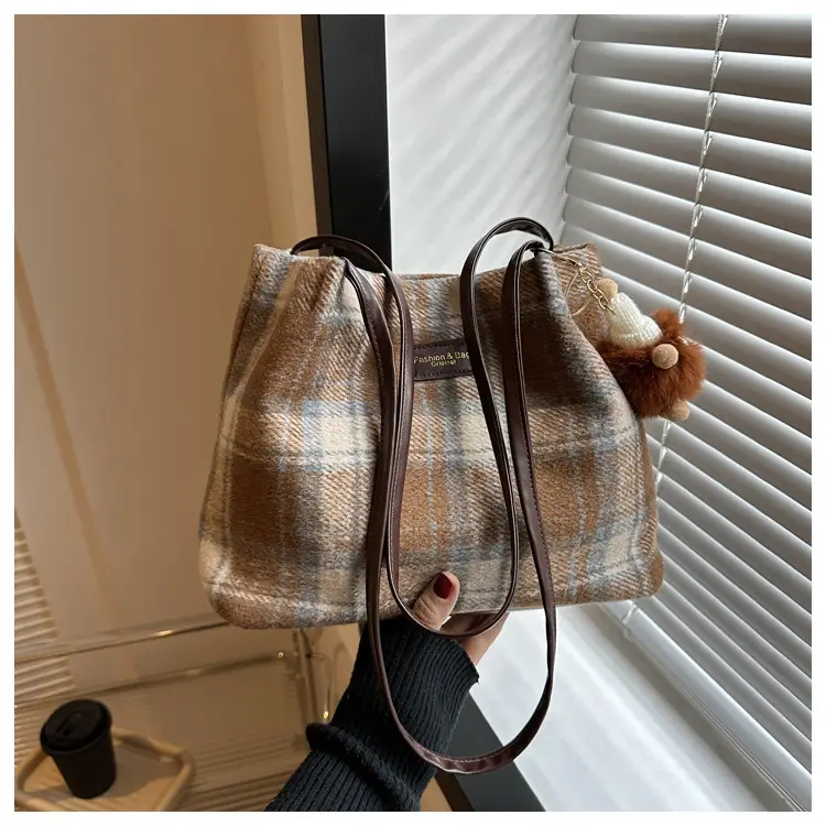Korean Plaid Shoulder Bag Women Winter 2023 — feature 24