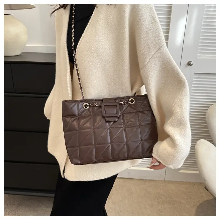 Black Rhombus Chain Shoulder Bag for Women — feature 15