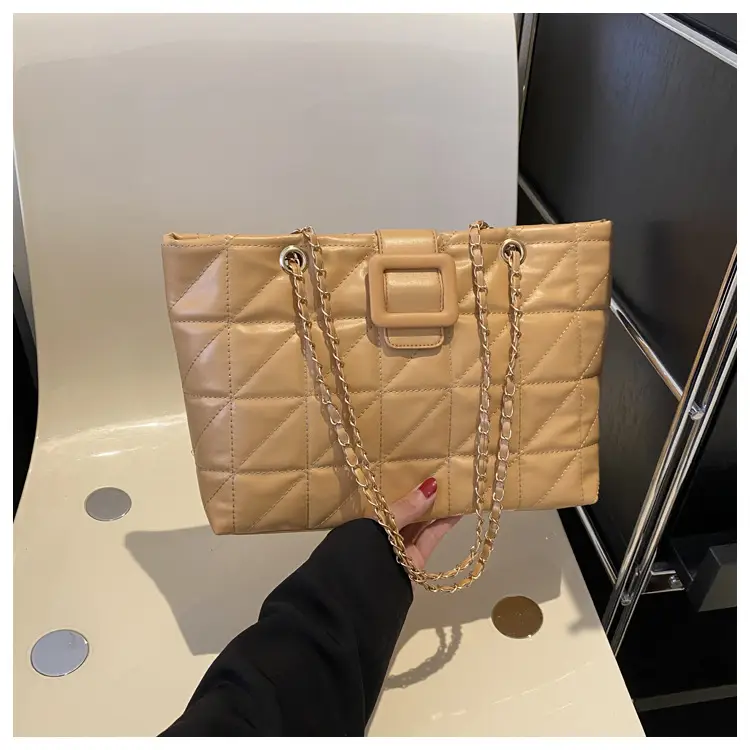 Black Rhombus Chain Shoulder Bag for Women — feature 21