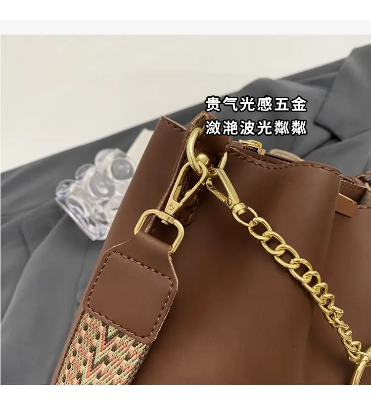 2026 New Crossbody Bag Black Gold Chain Wide Strap — feature 13