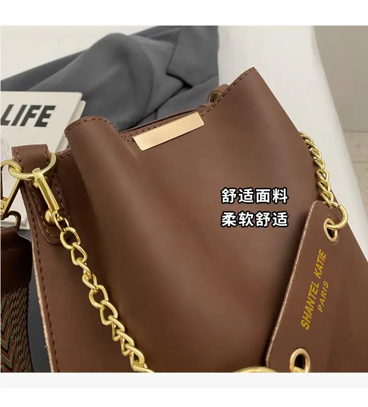 2026 New Crossbody Bag Black Gold Chain Wide Strap — feature 15