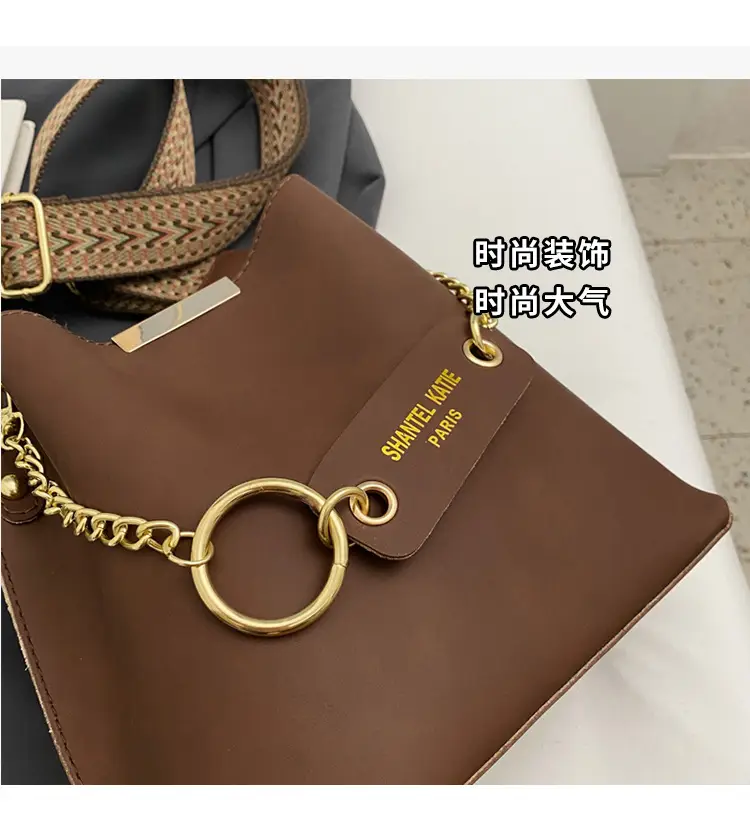 2026 New Crossbody Bag Black Gold Chain Wide Strap — feature 16