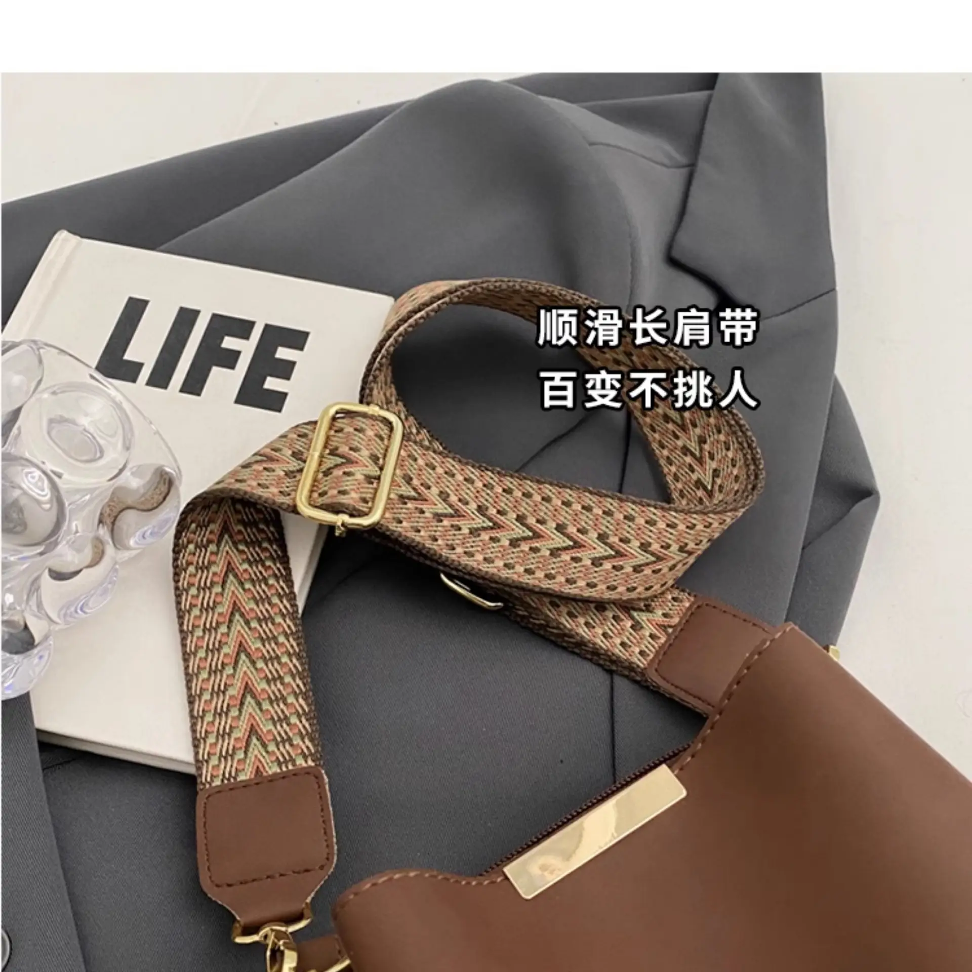 2026 New Crossbody Bag Black Gold Chain Wide Strap — feature 28