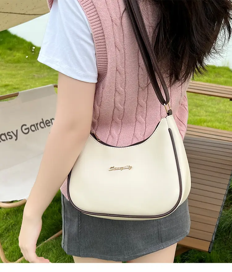 Women's Cream Contrasting Shoulder Bag 2023 — feature 10