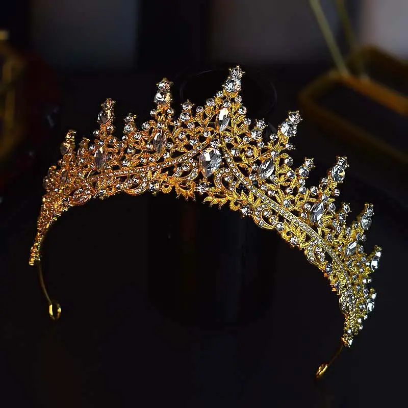 Luxury Rhinestone Bridal Crown for Women — feature 13