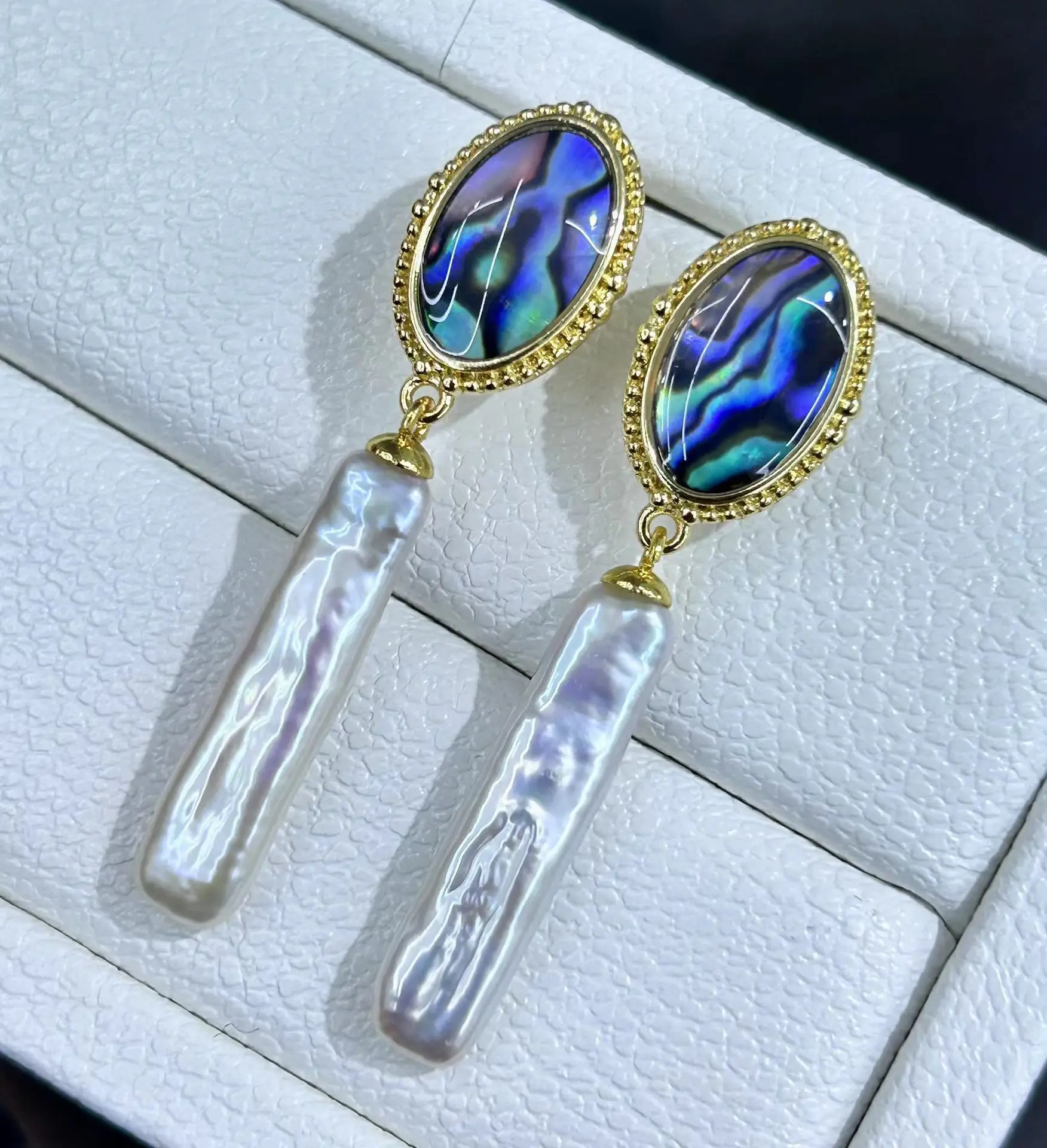 S925 Silver Pearl Earrings with Crystal Top Design — feature 4