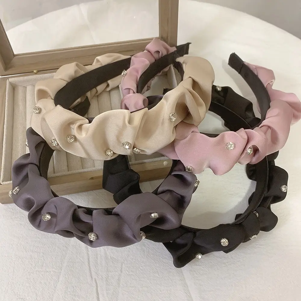 Black Pleated Skull Top Hairband for Women - Image 35