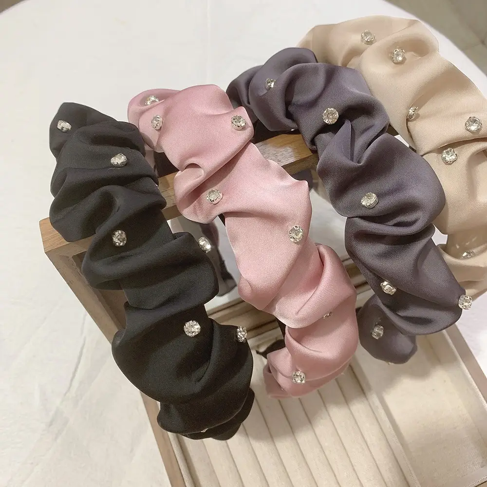 Black Pleated Skull Top Hairband for Women - Image 37