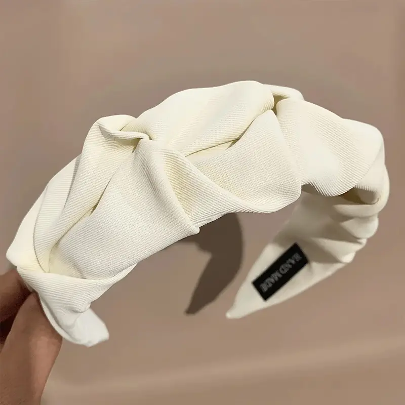 Black Pleated Skull Top Hairband for Women - Image 17