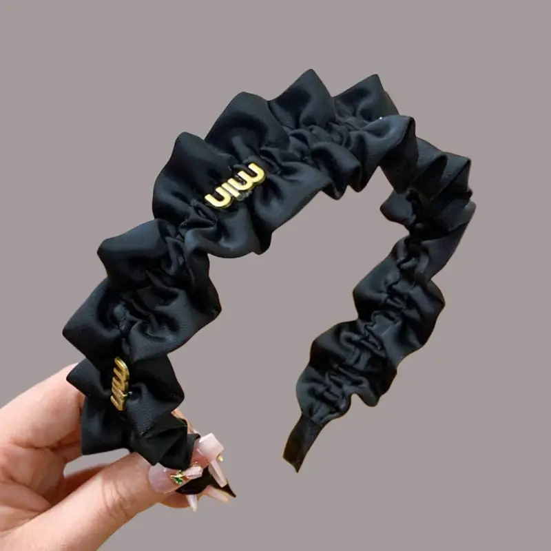 Black Pleated Skull Top Hairband for Women - Image 24