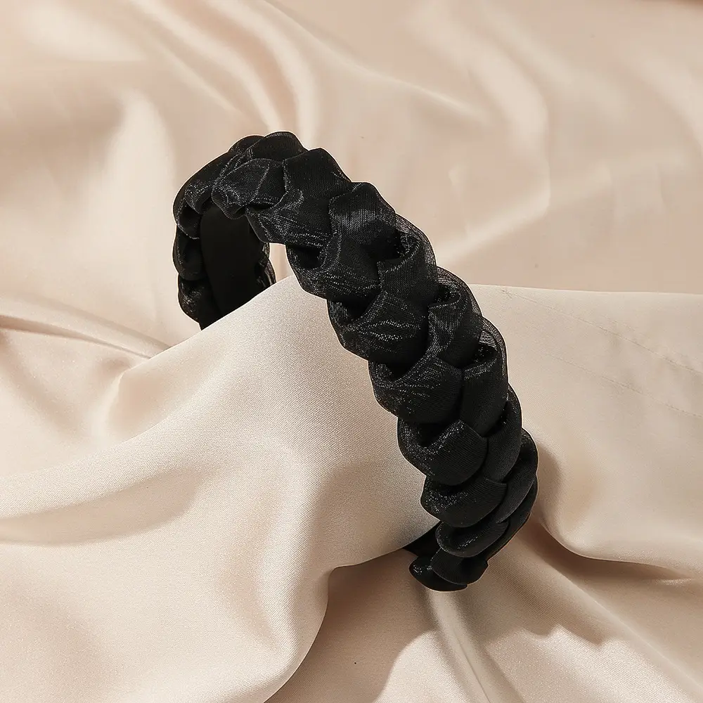 Black Pleated Skull Top Hairband for Women - Image 30