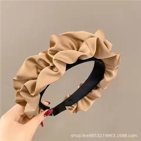 Black Pleated Skull Top Hairband for Women - Image 8