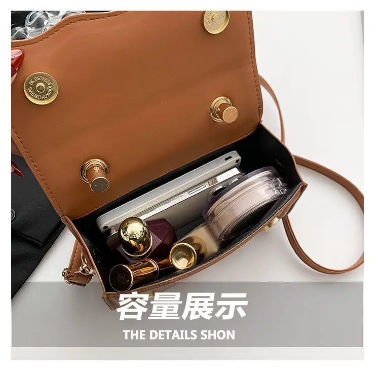 Women's White Wavy Shoulder Messenger Bag 2023 — feature 6