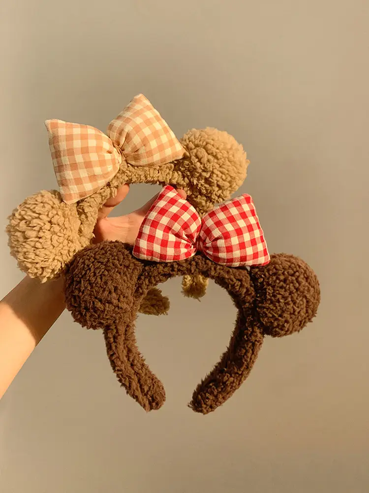 Cute Plush Heart Headband for Women — feature 1