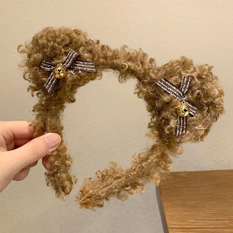 Cute Plush Heart Headband for Women - Image 11