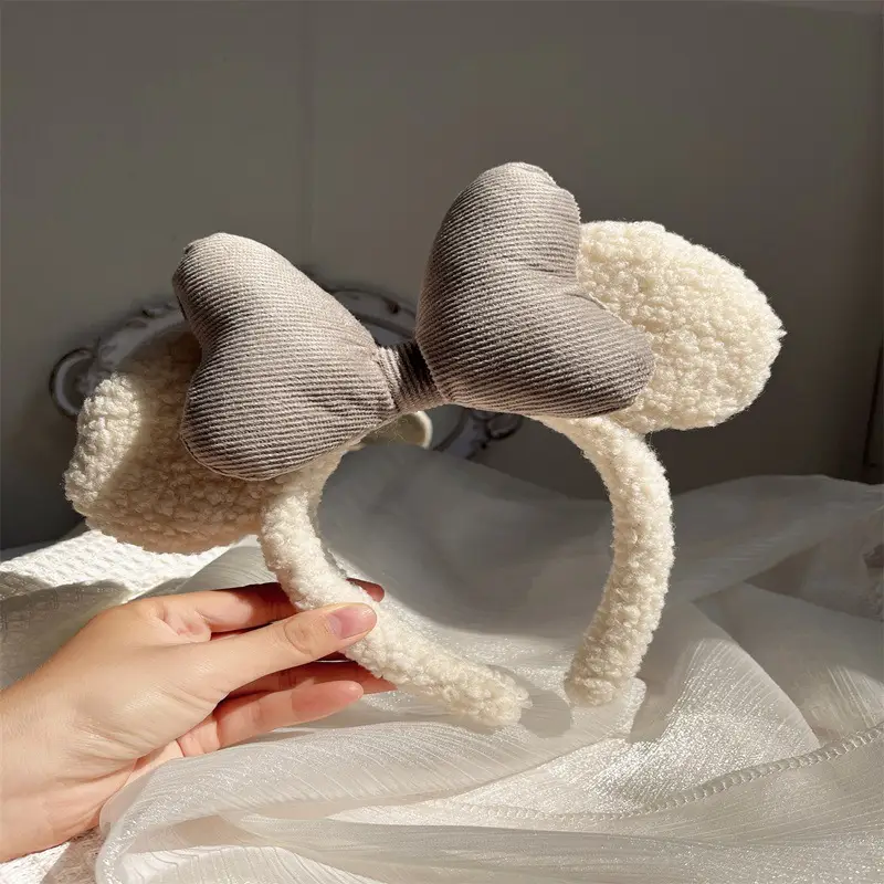 Cute Plush Heart Headband for Women - Image 23