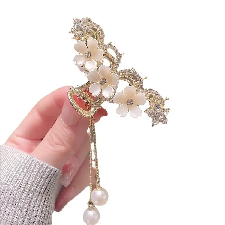 Jasmine Hairpin with Pearl Drop & Shark Clip - Image 6