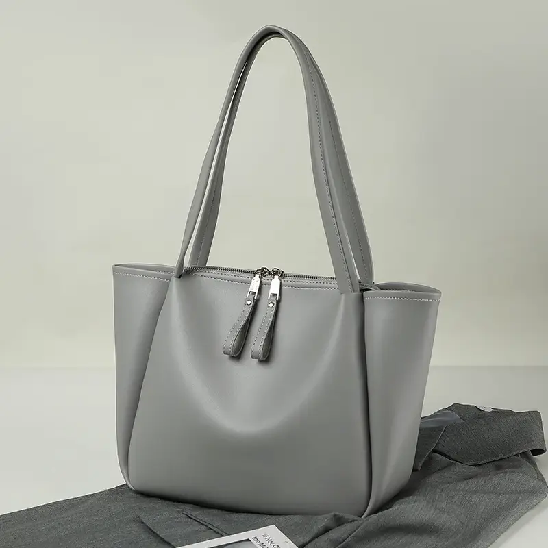 Black Women's Large Tote Bag with Tassel Zip