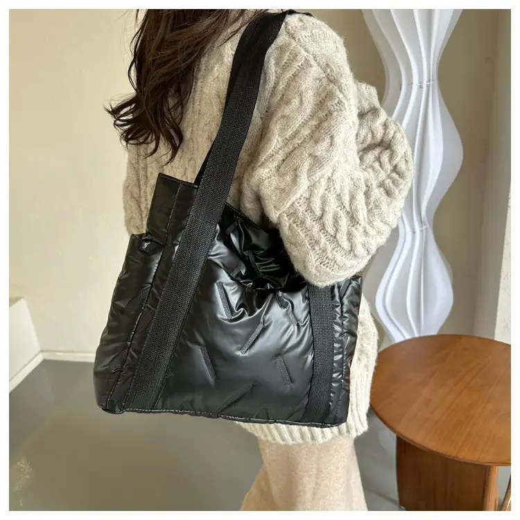 Women's Winter Padded Shoulder Bag Black Large Capacity — feature 12
