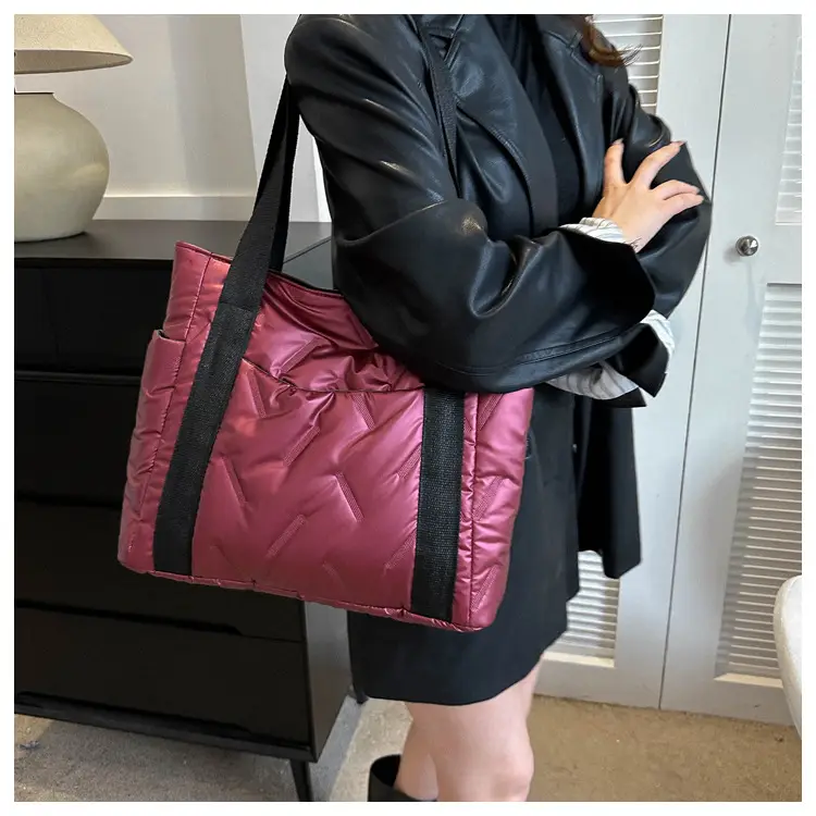 Women's Winter Padded Shoulder Bag Black Large Capacity — feature 16