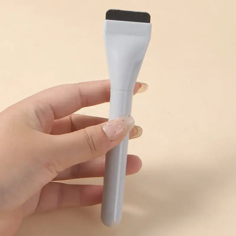 Ultra-thin One-Letter Makeup Brush for Concealer & Powder — feature 10