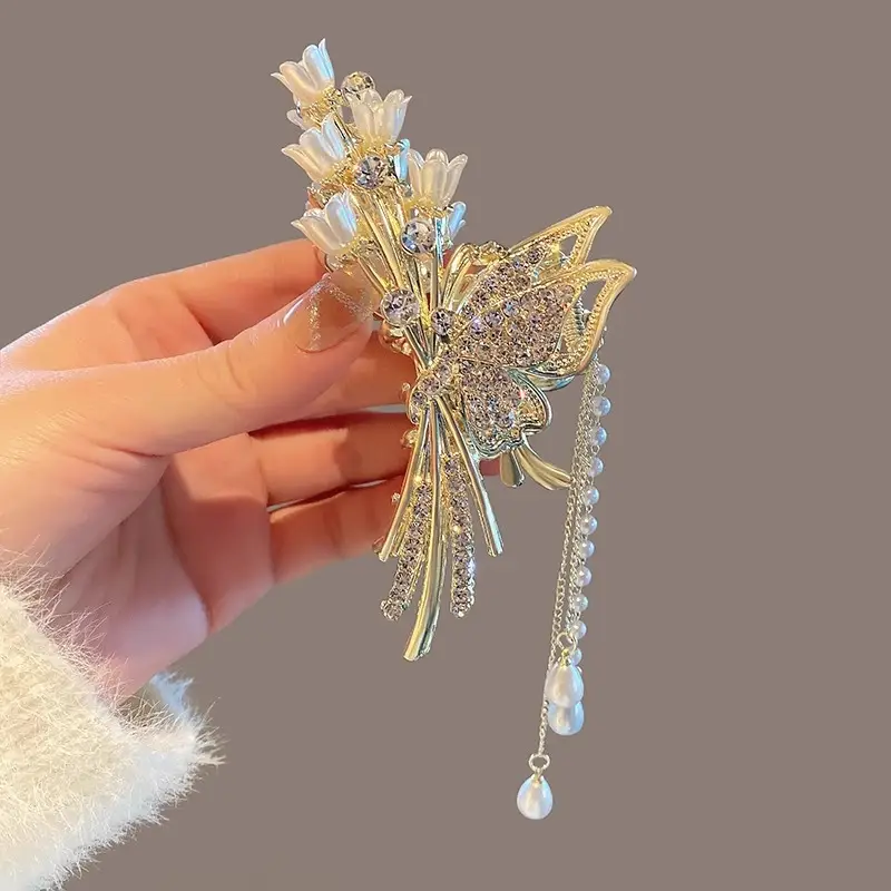 Lily Butterfly Hairpin with Tassel Back Clip - Image 4
